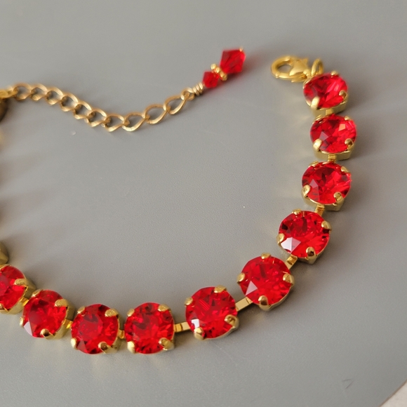 Austrian Crystal Tennis Bracelet in Yellow Gold - Picture 4 of 9